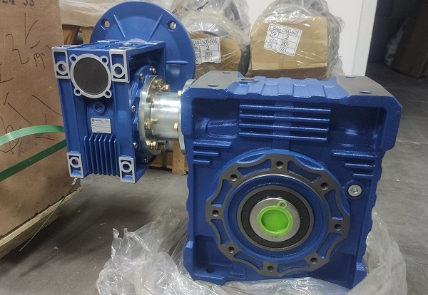 口罩機減速機，蝸輪蝸桿減速機,300W減速機,100比減速機