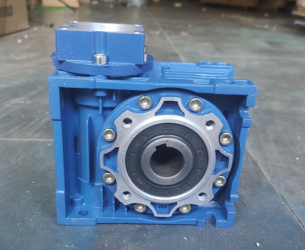 風(fēng)力發(fā)電機變槳系統(tǒng)伺服電機減速機選型手冊資料樣本下載,風(fēng)力發(fā)電減速機,伺服減速機樣本